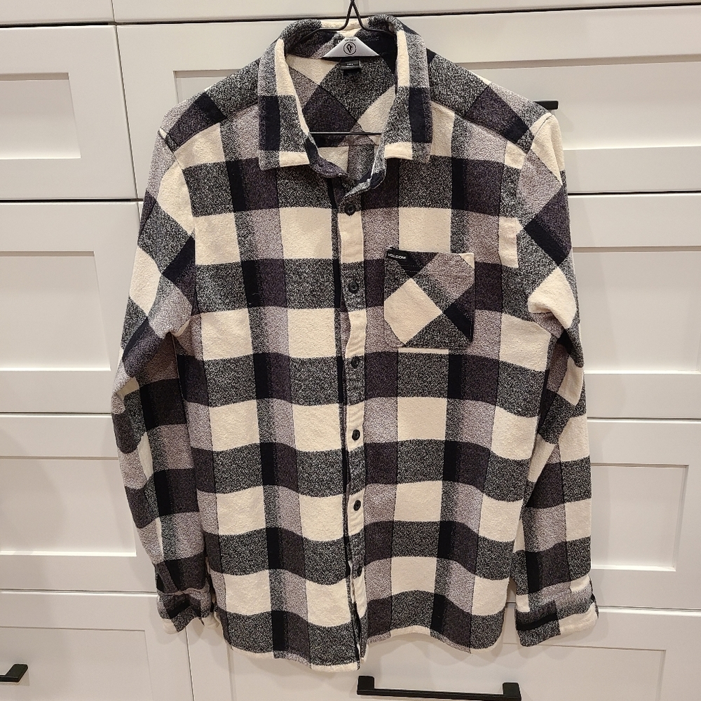 COPY - Volcom button down shirt for teens